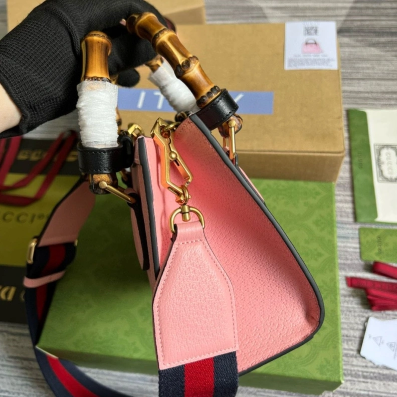 WellDesigned Gxccx Top Handle Bags 36420