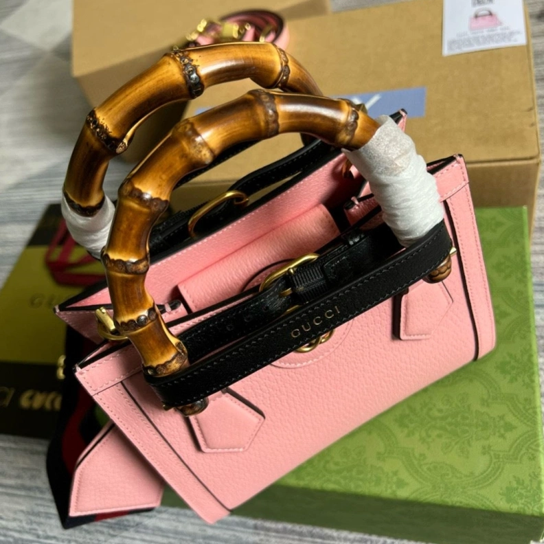 WellDesigned Gxccx Top Handle Bags 36420