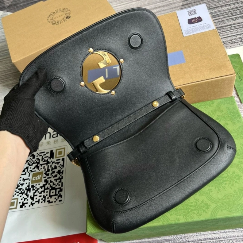 Fashionable Gxccx Top Handle Bags 36375
