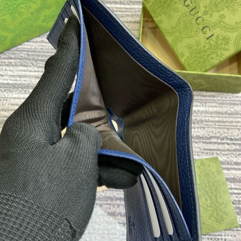 Compact Gxccx Wallets & Purse 35153