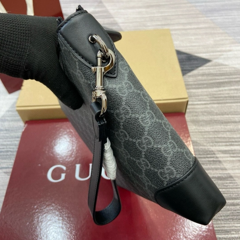 Stylish Gxccx Clutch Bags 38168