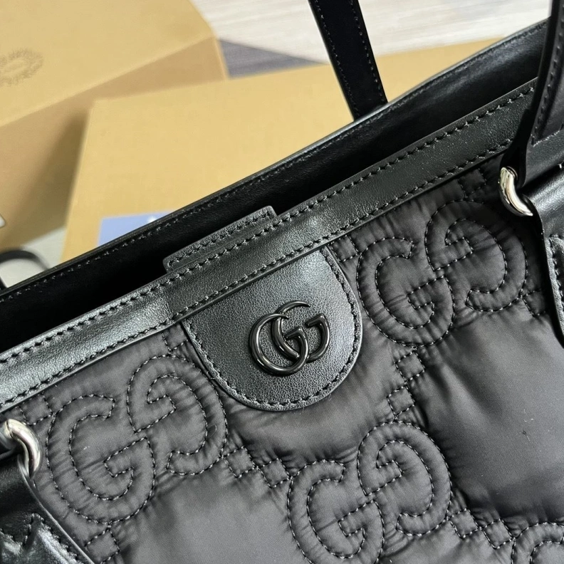 Compact Gxccx Shopping Bags 36709