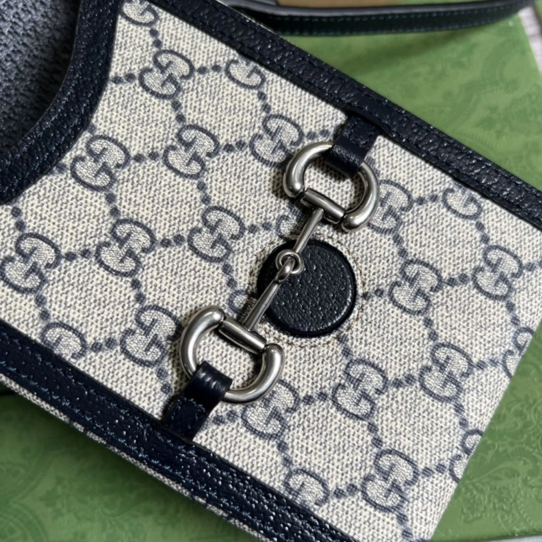 Resilient Gxccx Satchel Bags 37781