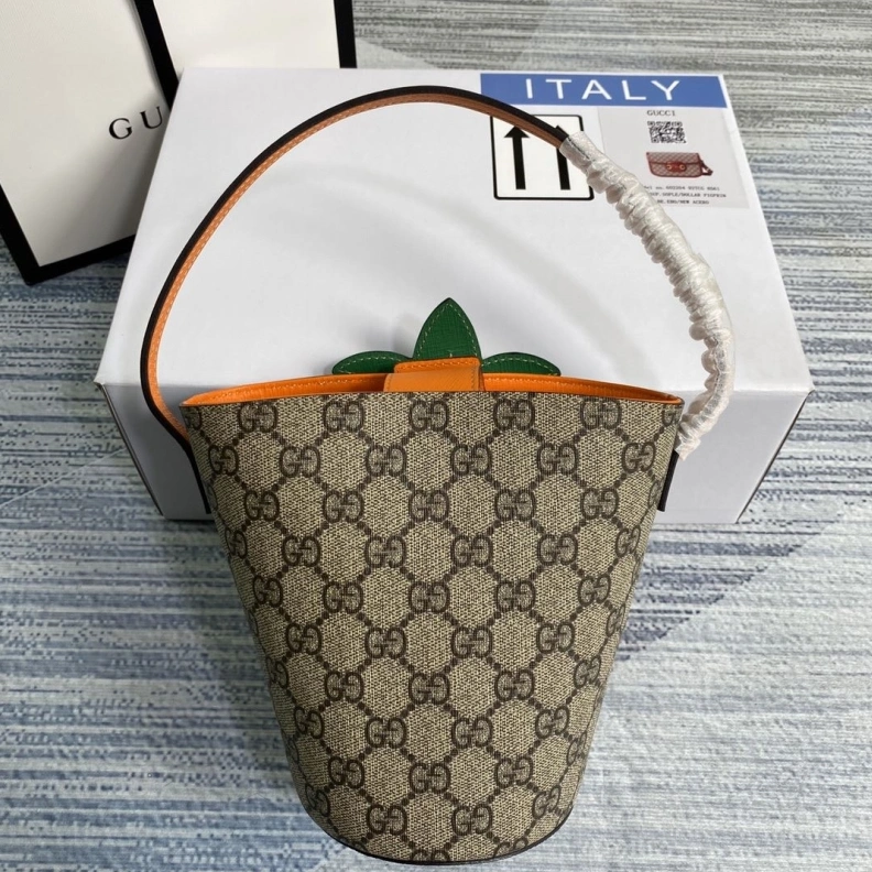 Stylish Gxccx Bucket Bags 38219