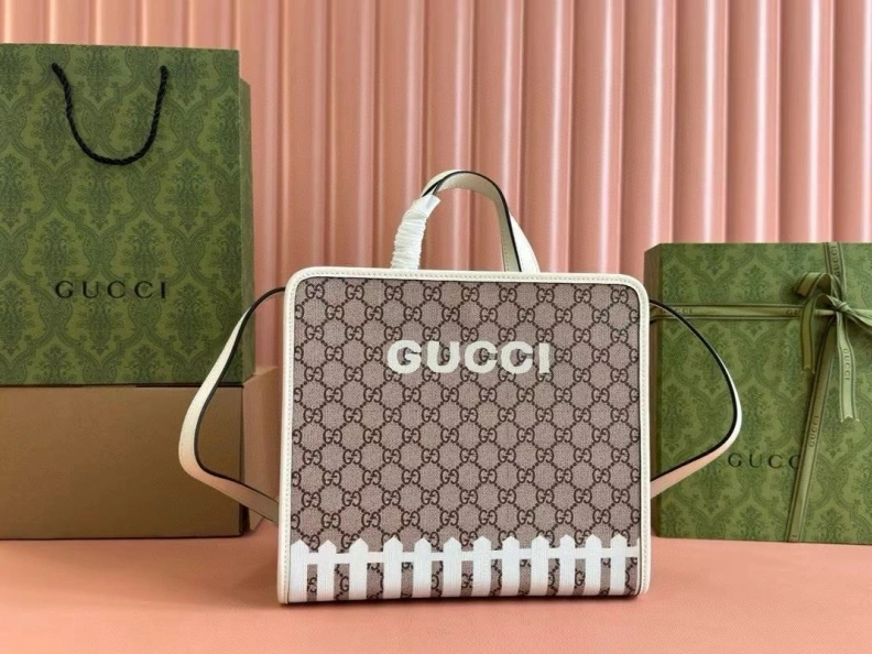 Gxccx Shopping Bags Bold 36688