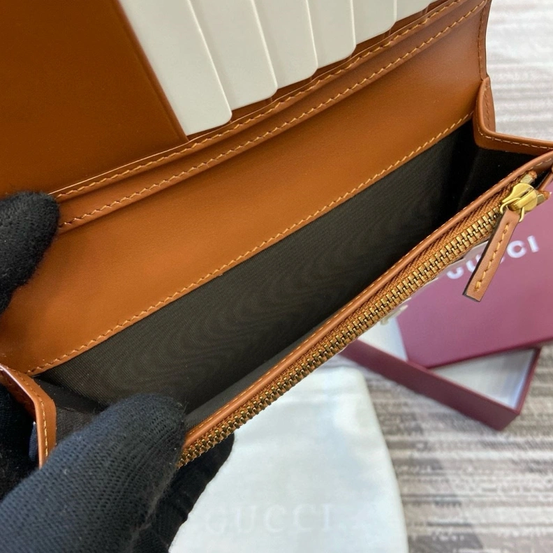 Comfortable Gxccx Wallets & Purse 35125