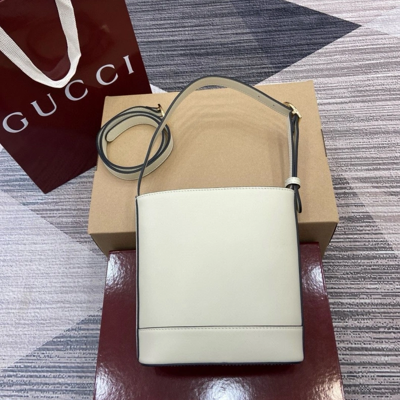 Vibrant Gxccx Top Handle Bags 36310