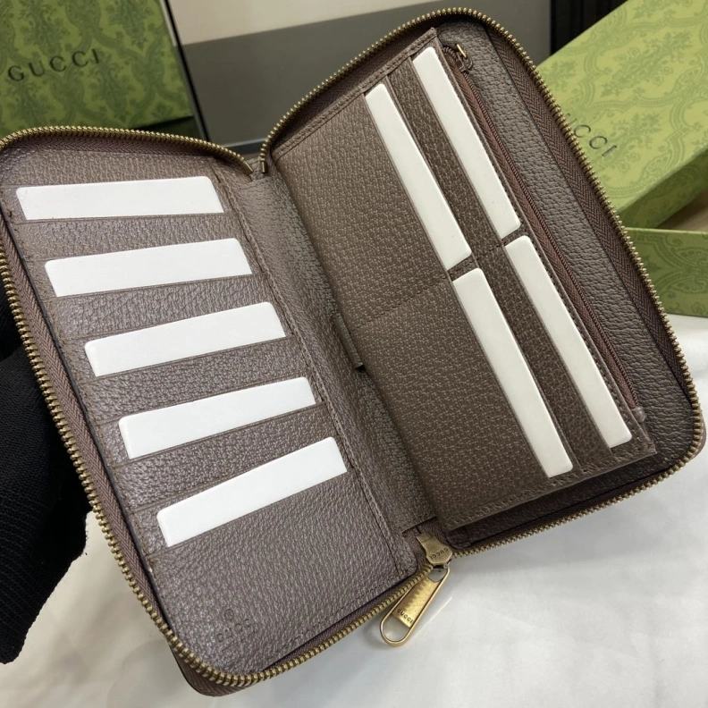 Gxccx Wallets & Purse Sleek 35096