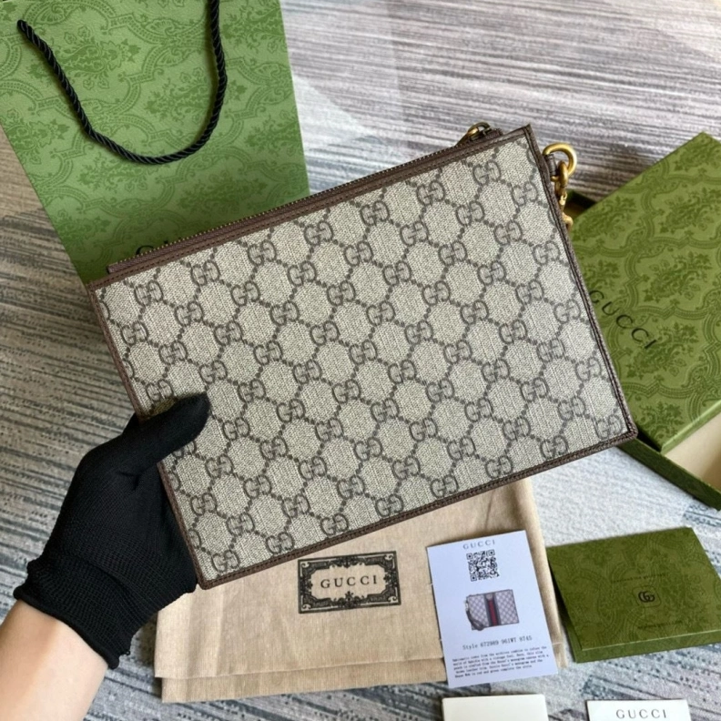 Stylish Gxccx Clutch Bags 38151