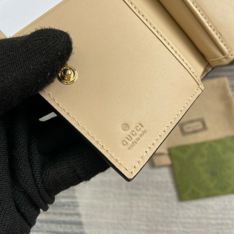 Gxccx Wallets & Purse UrbanStyle 35103