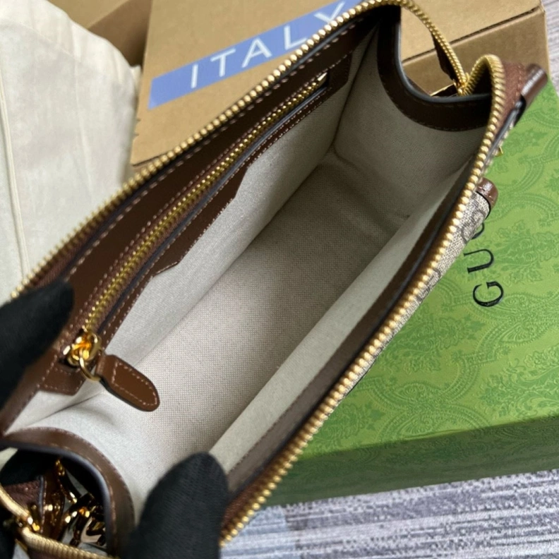 Gxccx Satchel Bags Sleek 37644