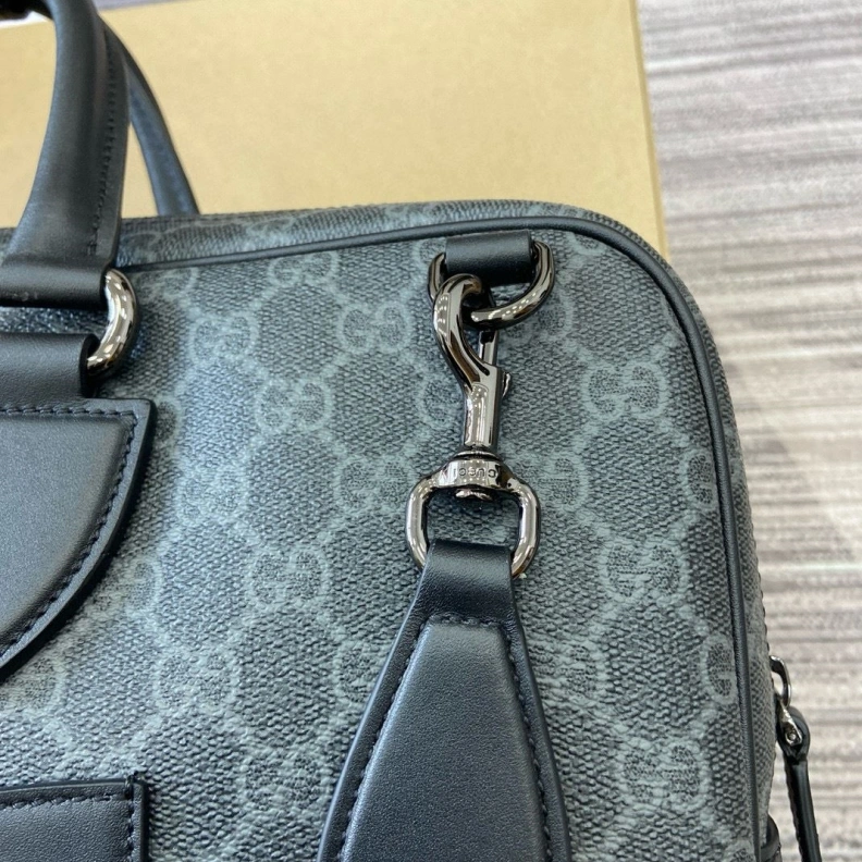 EyeCatching Mens Gxccx Briefcases 34779