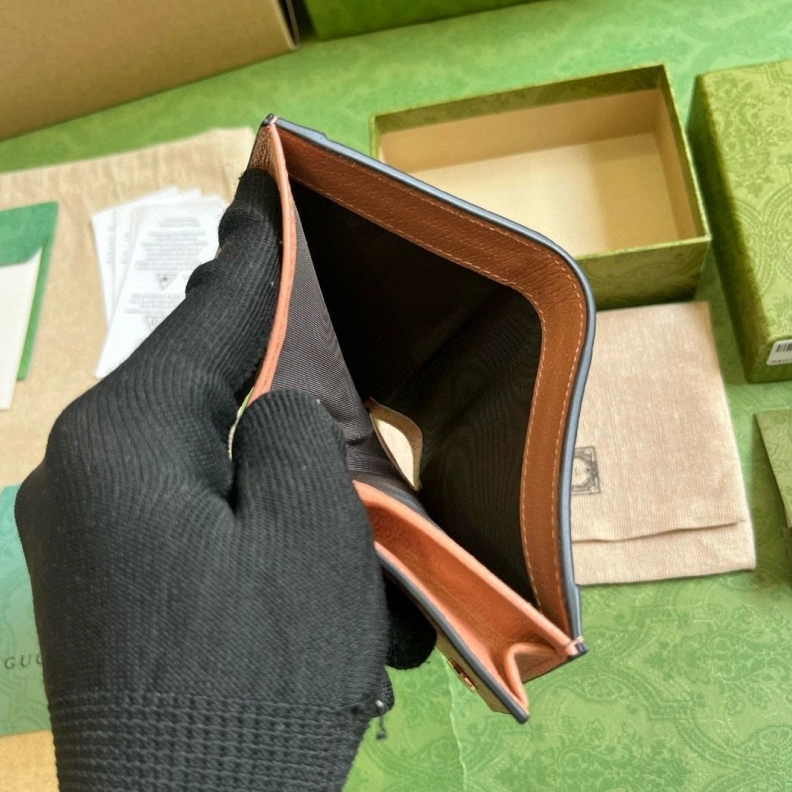 Trendsetting Gxccx Wallets & Purse 35047