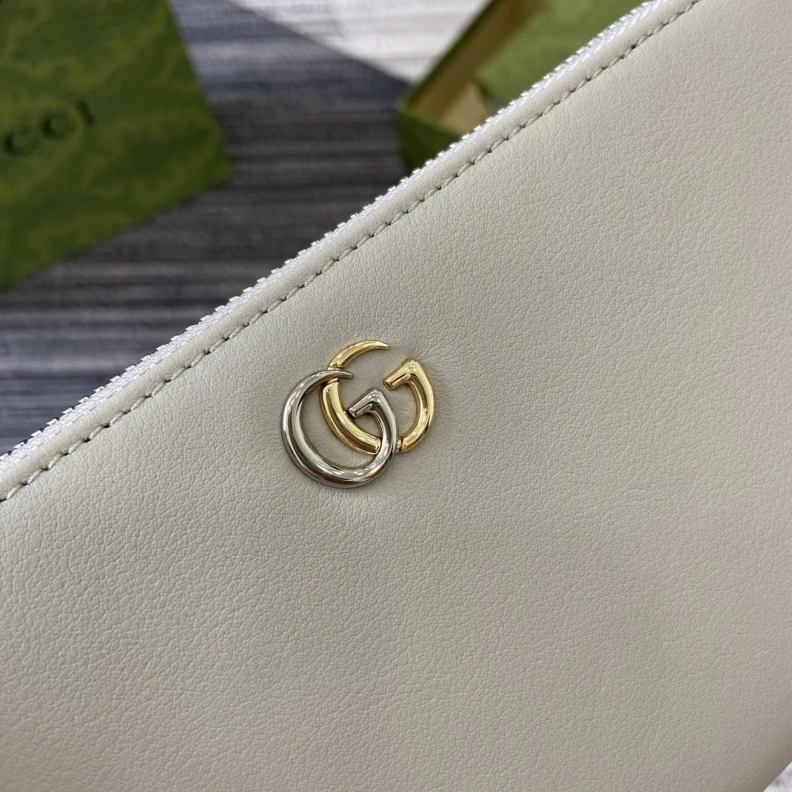 Fashionable Gxccx Wallets & Purse 35031