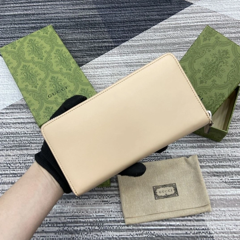 Flexible Gxccx Wallets & Purse 35024