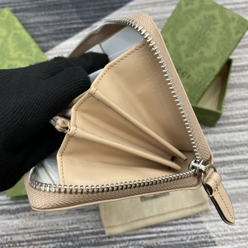 Flexible Gxccx Wallets & Purse 35024