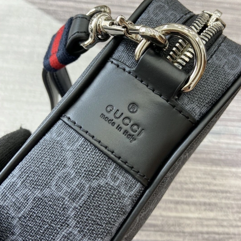 Bold Gxccx Clutch Bags 38153