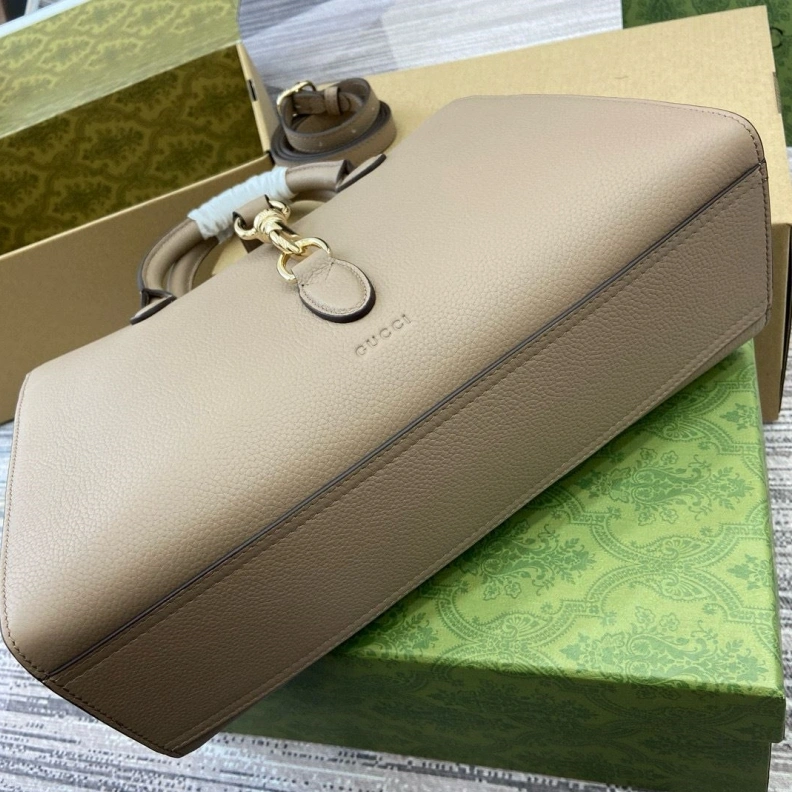 Unique Gxccx Top Handle Bags 36181