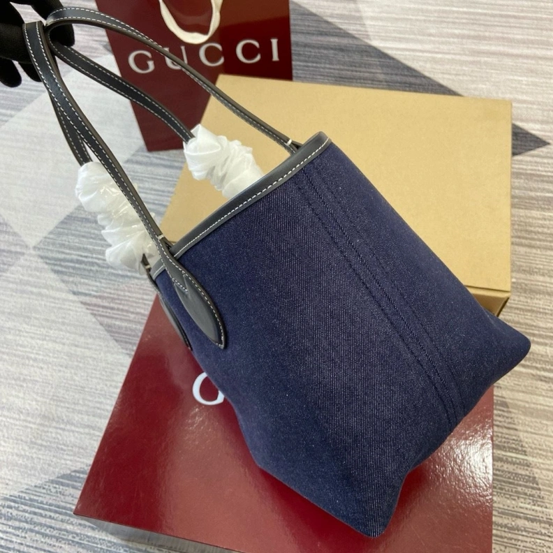 Compact Gxccx Shopping Bags 36676