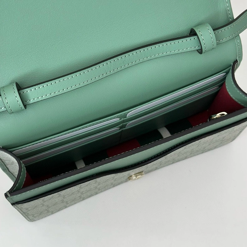 Compact Gxccx Wallets & Purse 35003