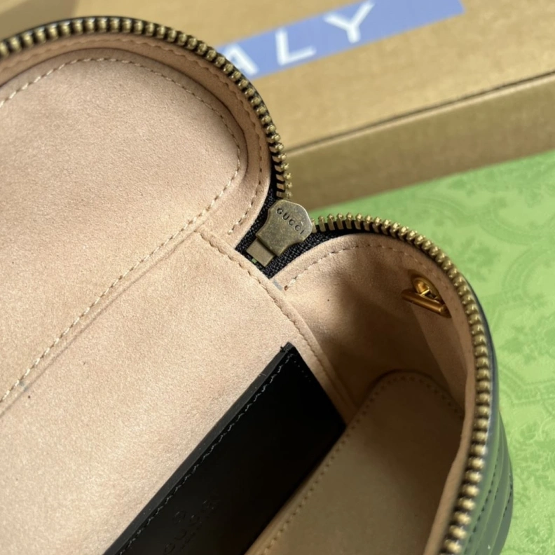 Breathable Gxccx Cosmetic Bags 38112