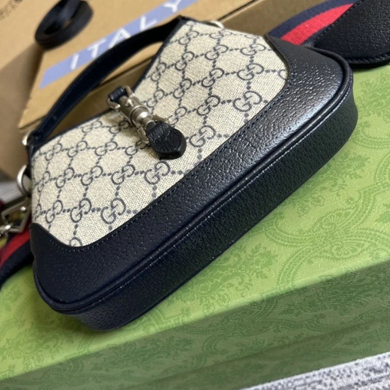 Versatile Gxccx Top Handle Bags 36134