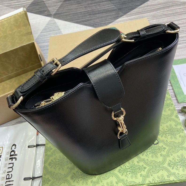 Flexible Gxccx Satchel Bags 37567