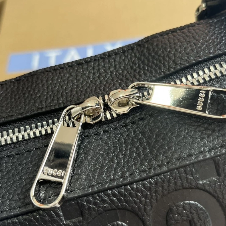 Mens Gxccx Briefcases Comfortable 34782