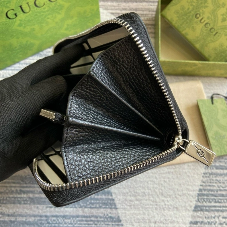 Gxccx Wallets & Purse Sleek 34967