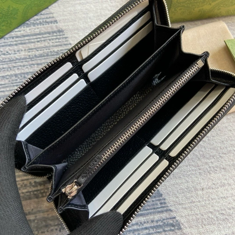 Gxccx Wallets & Purse Sleek 34967