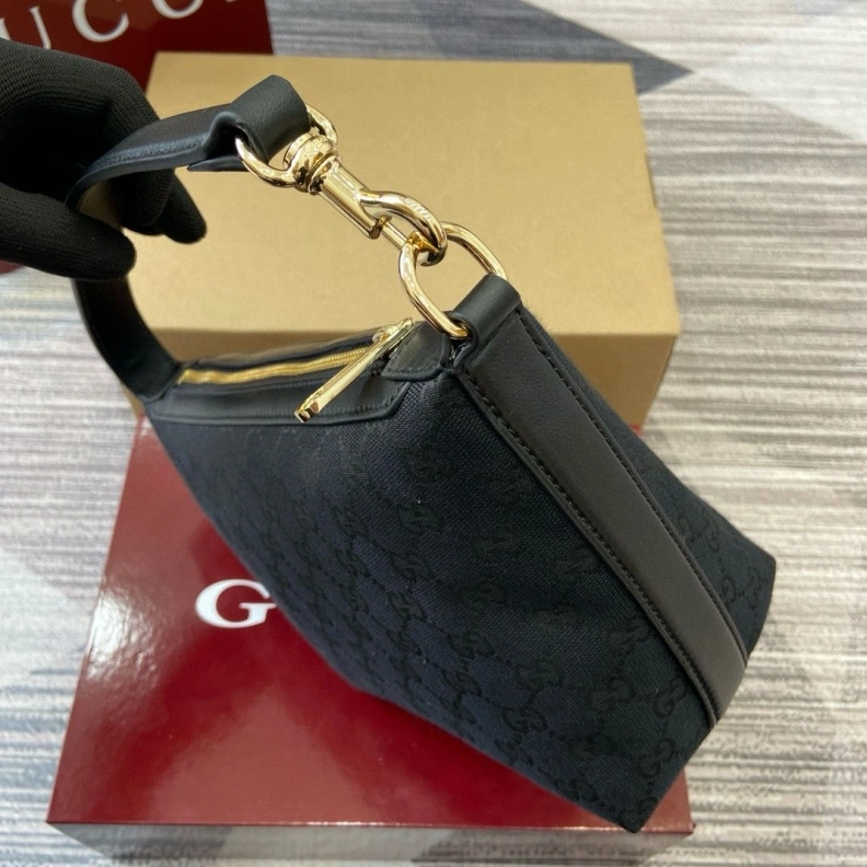 SportInspired Gxccx Top Handle Bags 36030