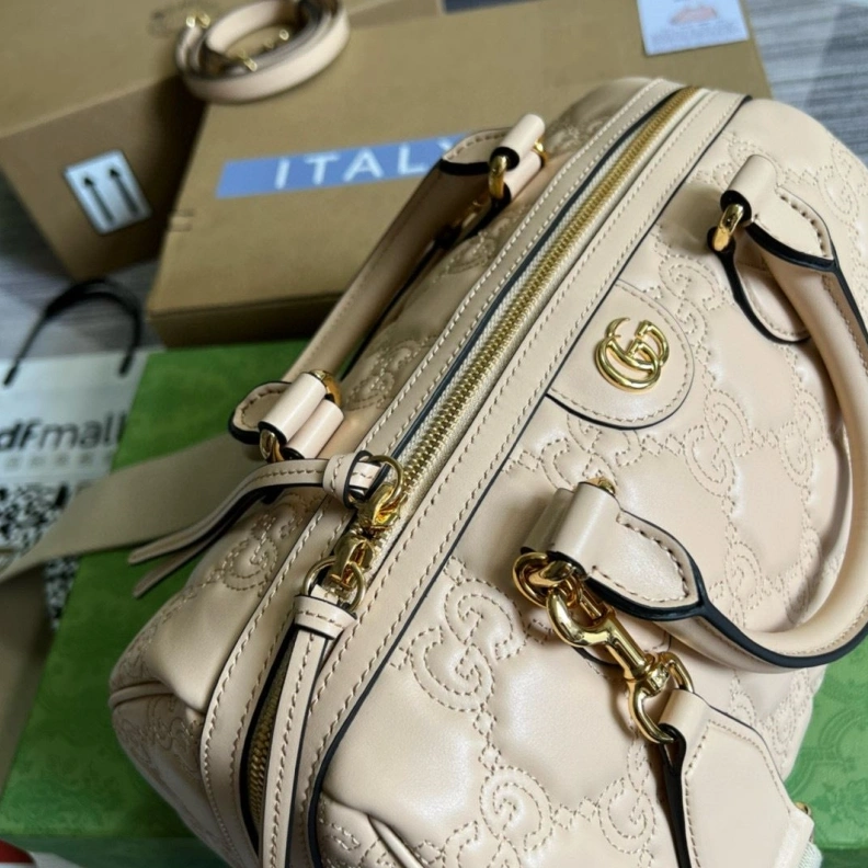 Resilient Gxccx Top Handle Bags 36004