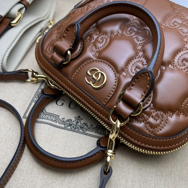 Resilient Gxccx Top Handle Bags 35999