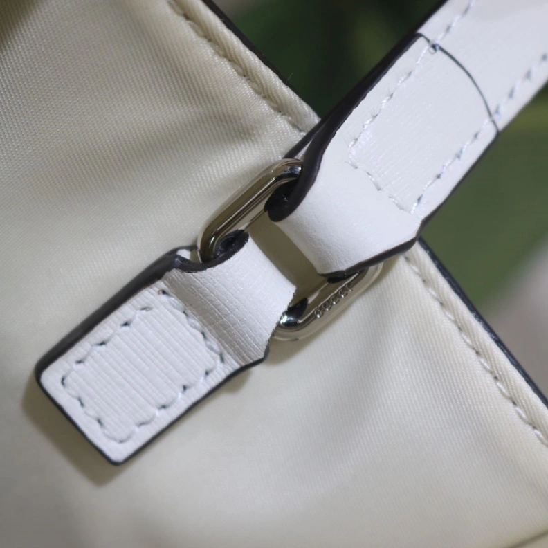 Sophisticated Gxccx Shopping Bags 36627