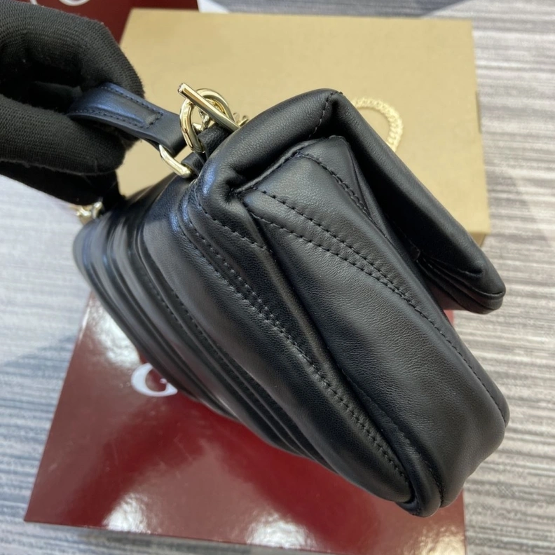 WellDesigned Gxccx Top Handle Bags 35903