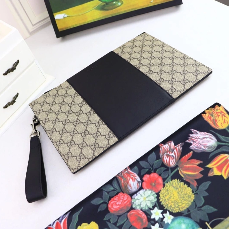 Elegant Gxccx Clutch Bags 38104