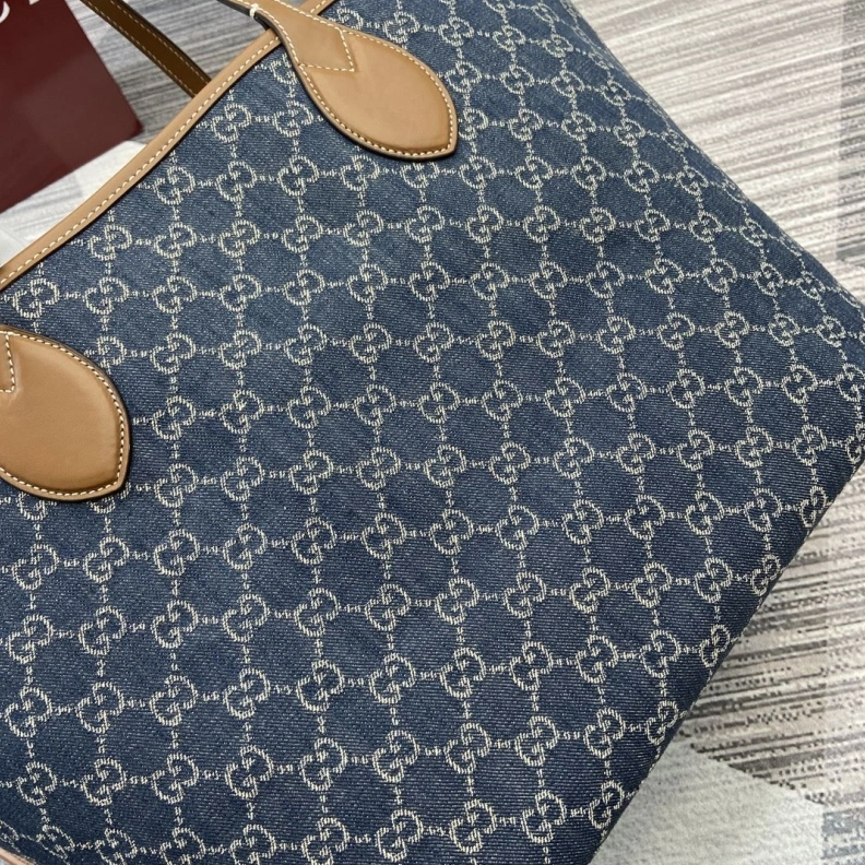 Compact Gxccx Shopping Bags 36612