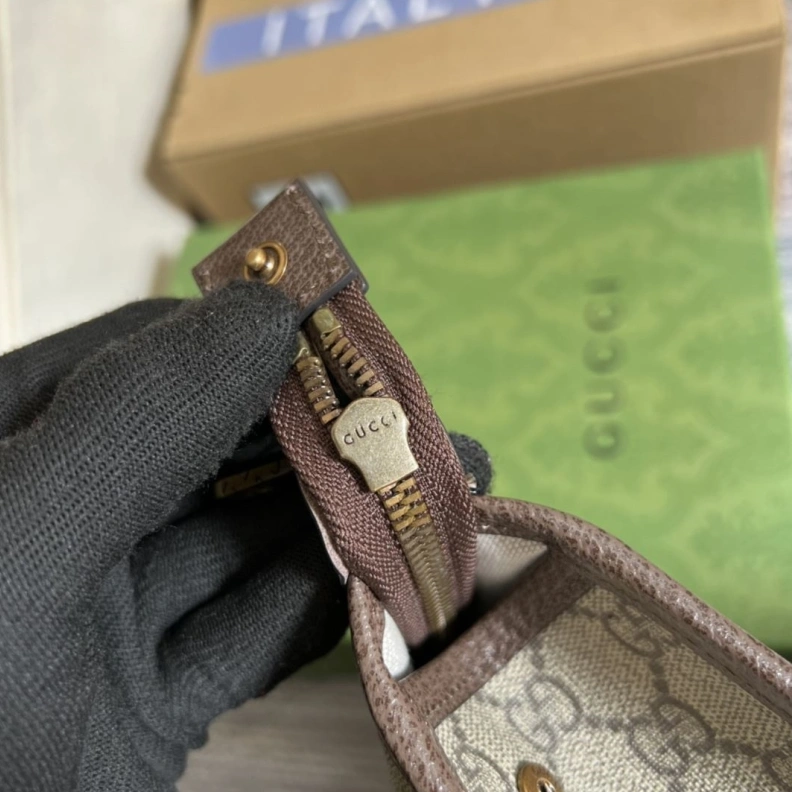 Gxccx Clutch Bags Resilient 38141