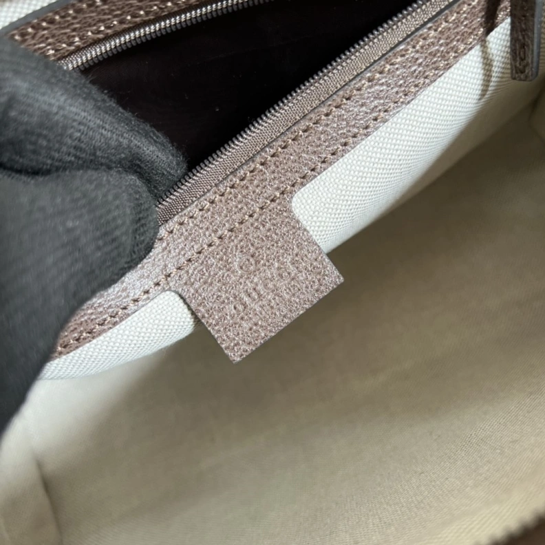 Gxccx Clutch Bags Resilient 38141