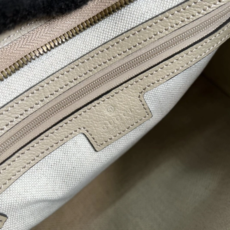 Bold Gxccx Clutch Bags 38101