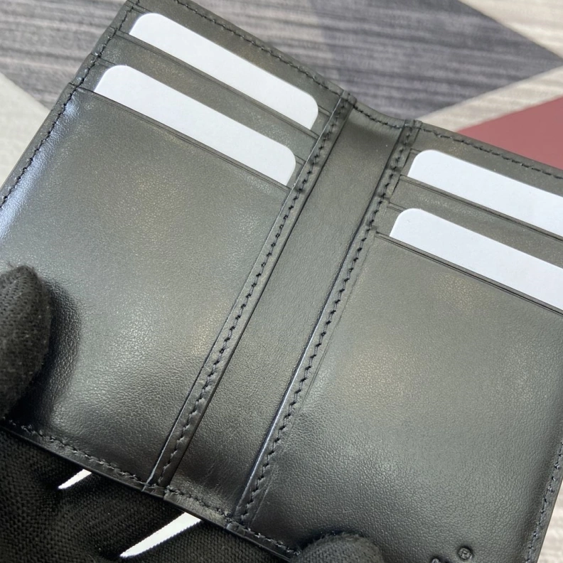 Cozy Gxccx Wallets & Purse 34913