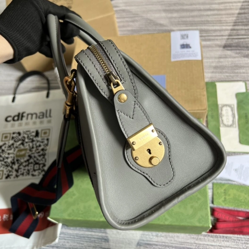 Functional Gxccx Top Handle Bags 35697