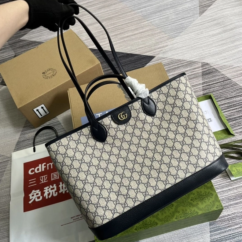 Compact Gxccx Shopping Bags 36593