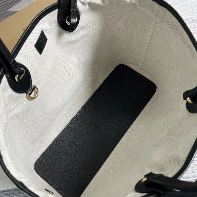 Flexible Gxccx Shopping Bags 36586