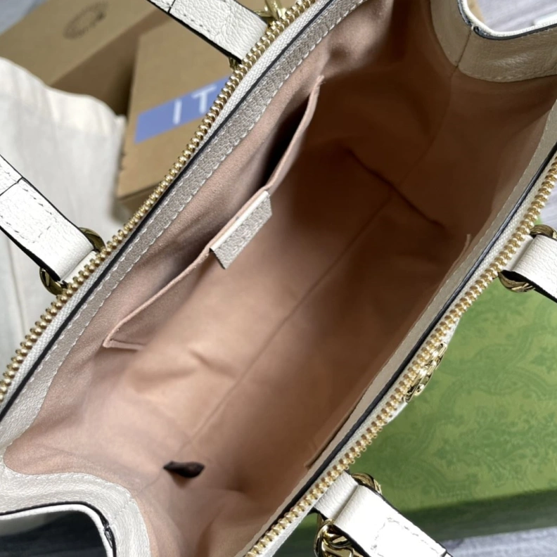 Resilient Gxccx Top Handle Bags 35648