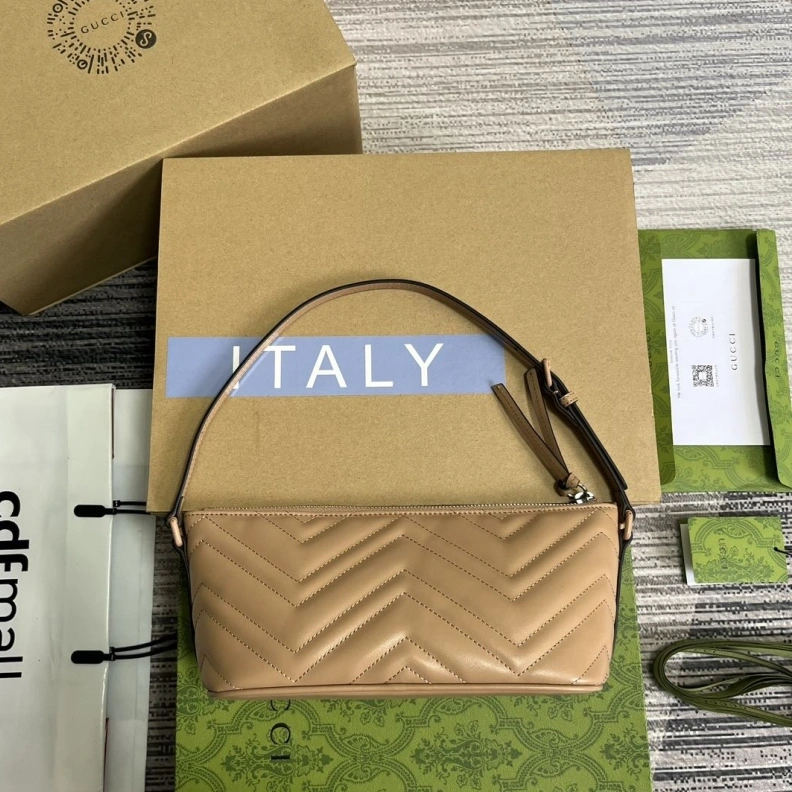 Resilient Gxccx Top Handle Bags 35644