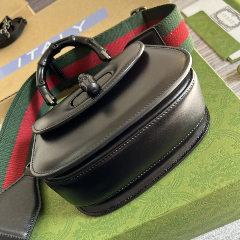 Versatile Gxccx Top Handle Bags 35611