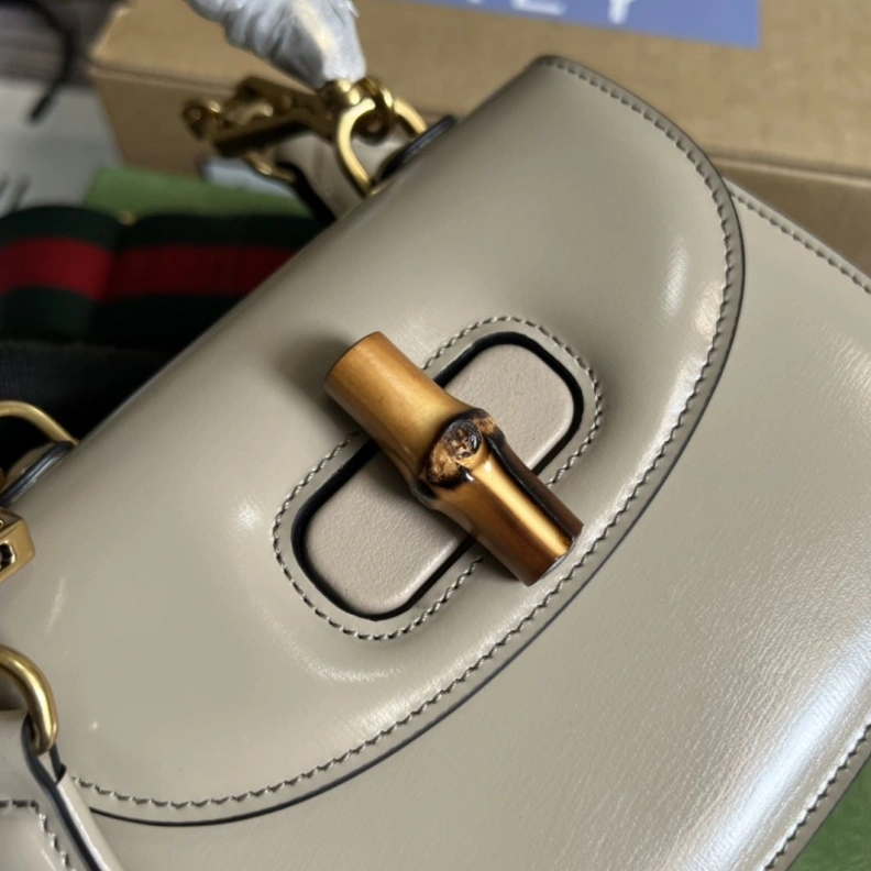 Popular Gxccx Top Handle Bags 35604