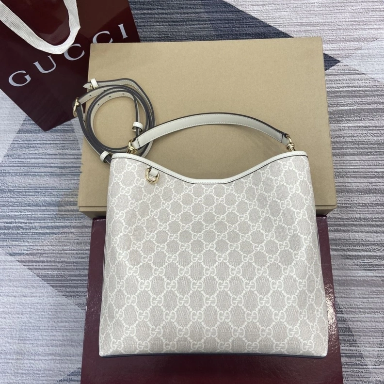 Reliable Gxccx Bucket Bags 38183