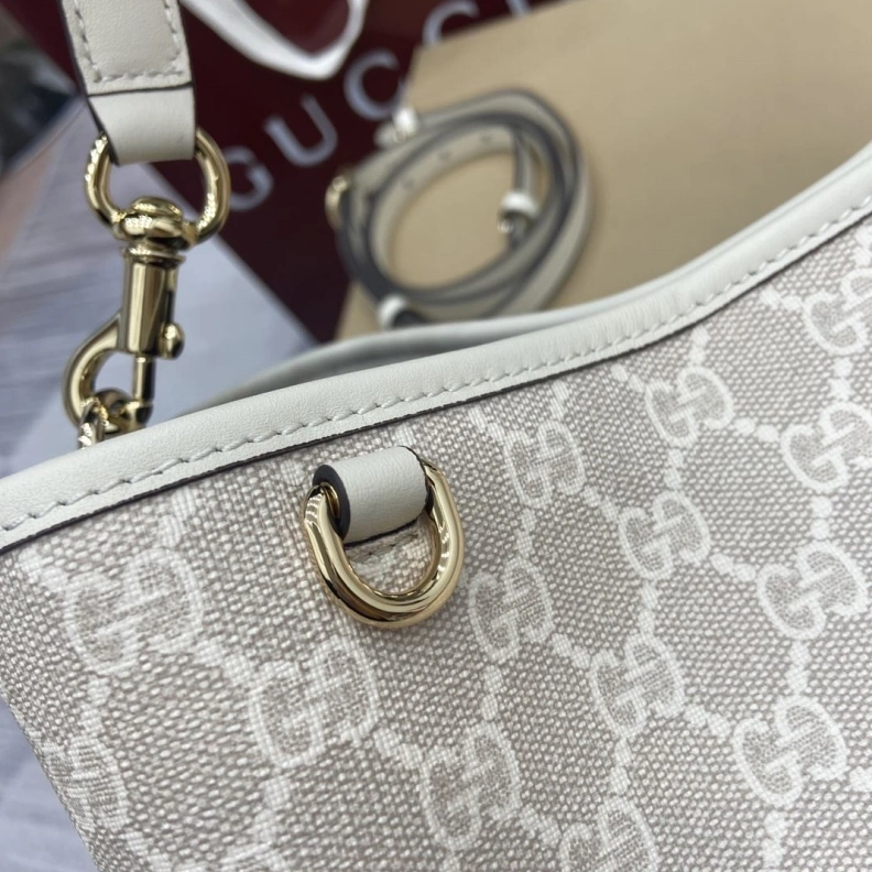 Reliable Gxccx Bucket Bags 38183